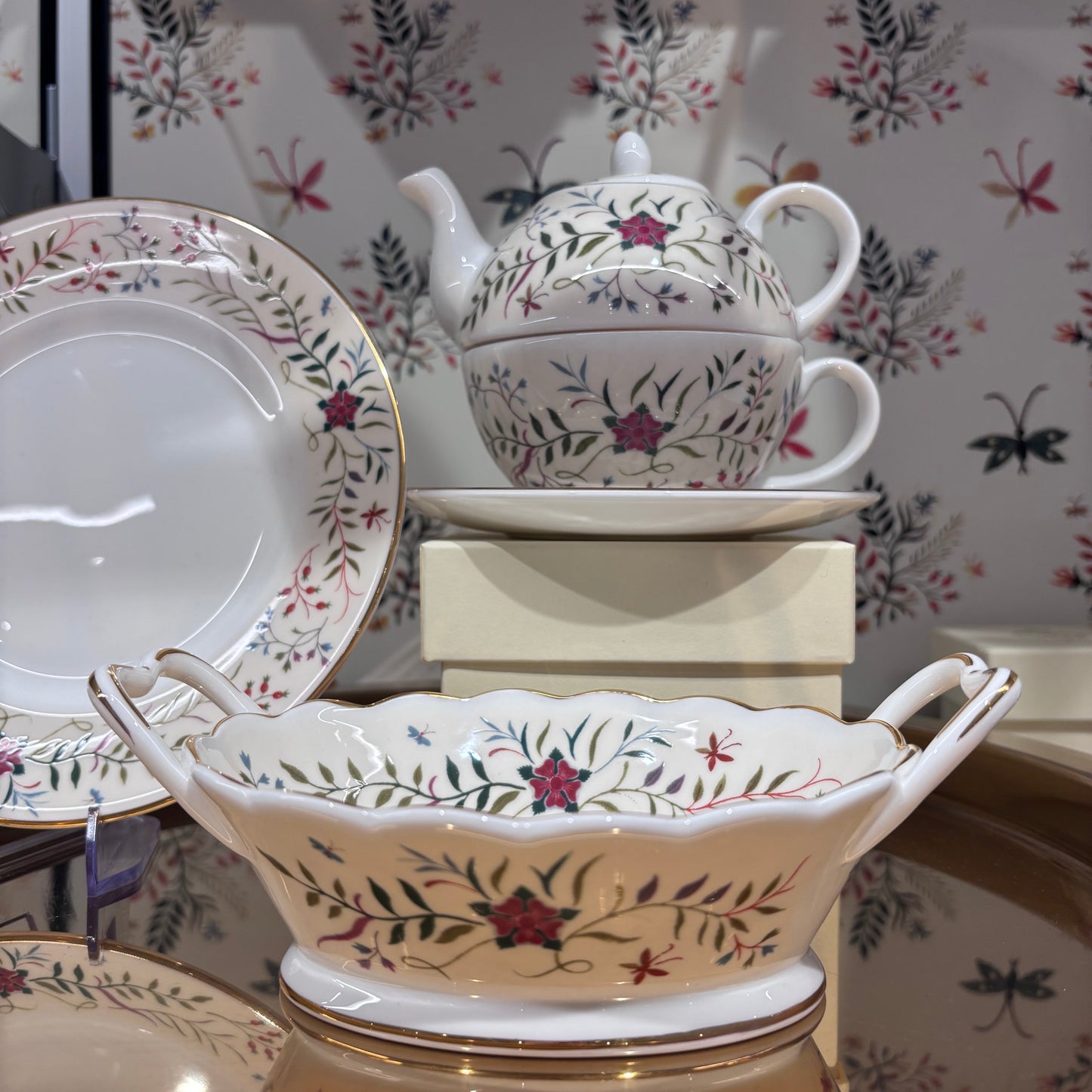 Britannia Embroidery Basket