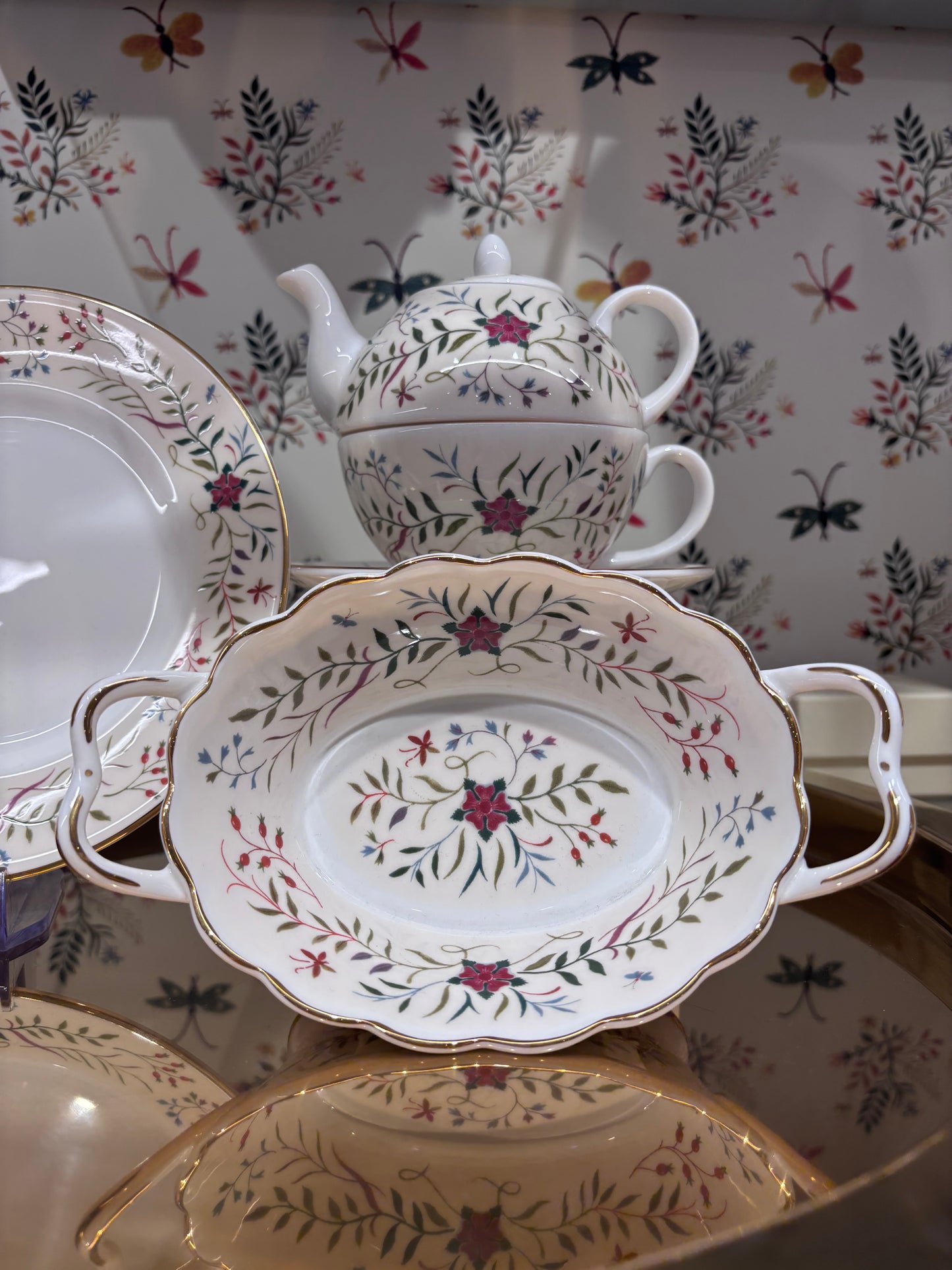 Britannia Embroidery Basket